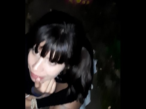 ❤️ 거리에서 사탕과 교환으로 부어오른 페니스 ❤️❌ 포르노 fb 포르노에서 ko.eviewporn-com.ru ❤